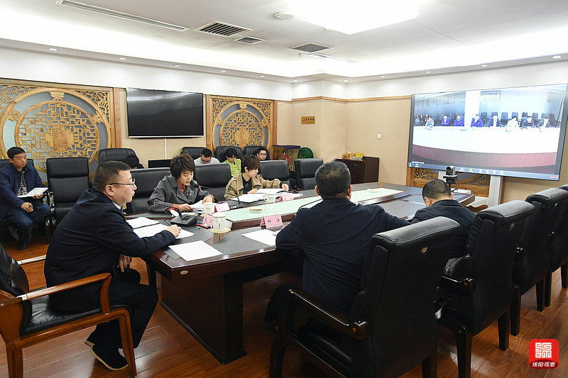 2021年3月11日，元方與理想汽車創(chuàng)始人沈亞楠視頻會(huì)談  張莉 攝.jpg