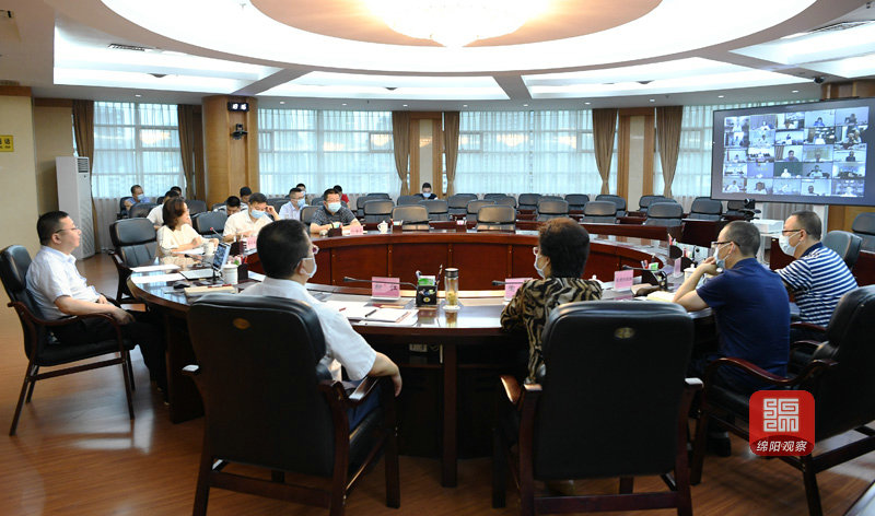 2021年8月6日，市應(yīng)對新冠疫情應(yīng)急指揮部防控工作視頻調(diào)度會  張莉 攝.jpg