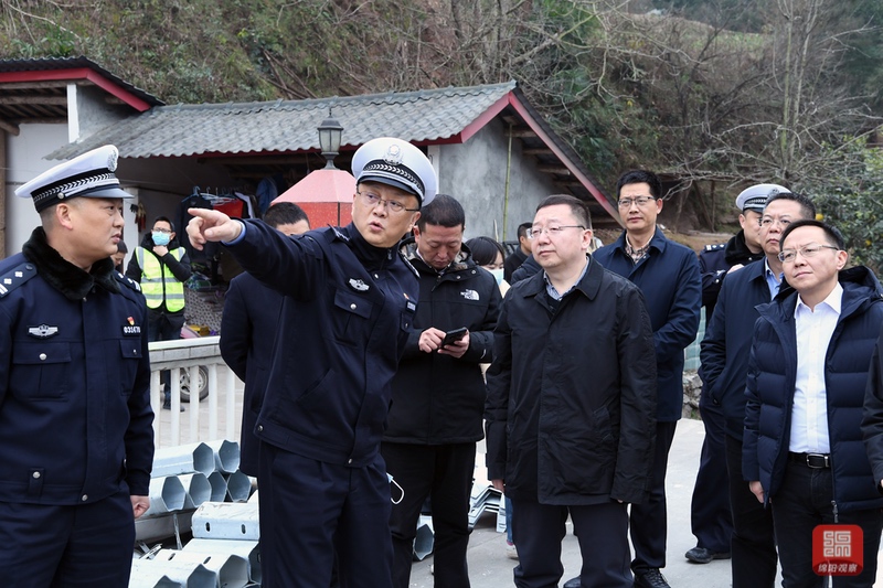 2022年1月9日，元方赴江油督導(dǎo)道路交通安全隱患整治2  張莉 攝.jpg