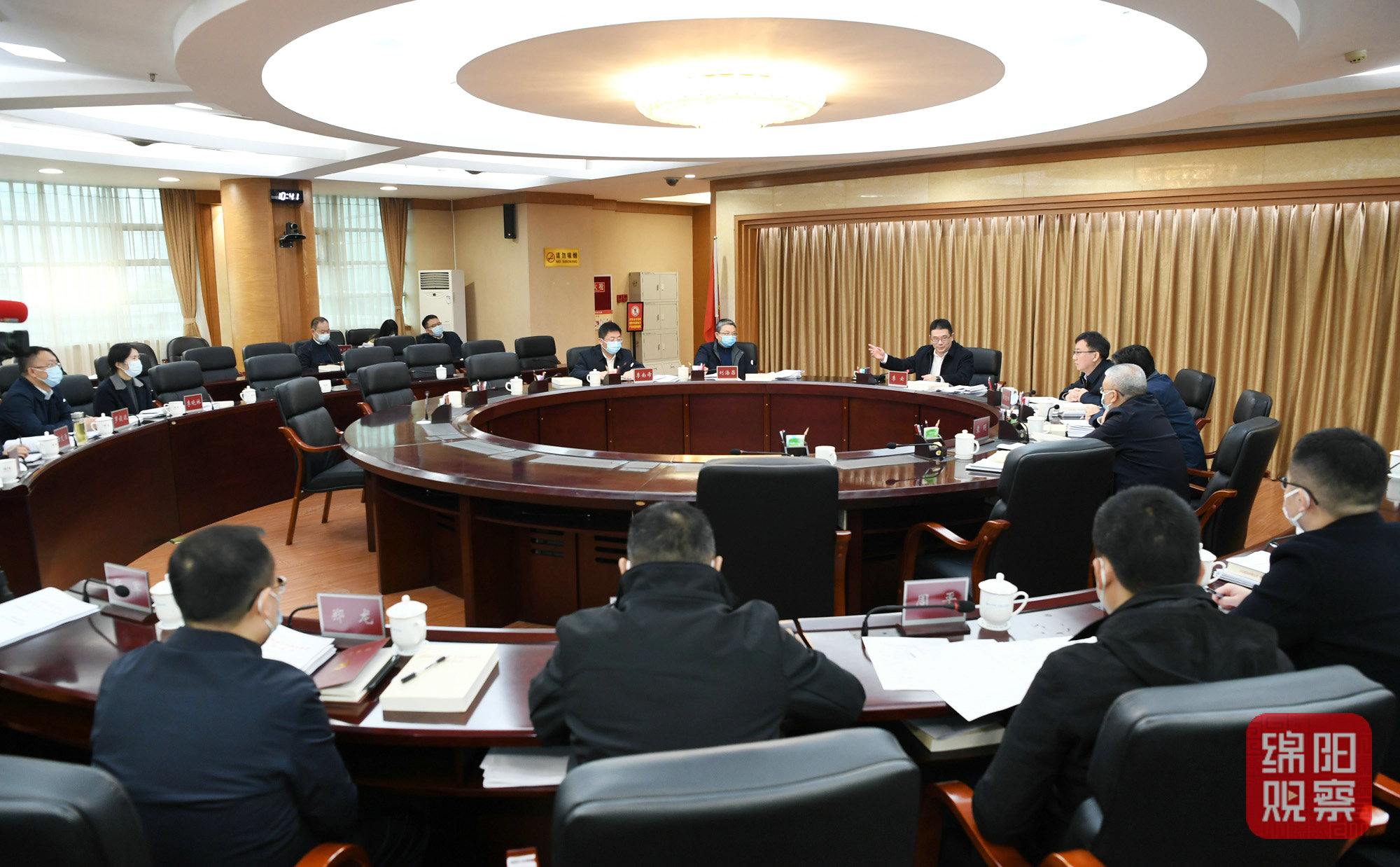2022年12月8日，市政府黨組2022年第13次會(huì)議暨理論學(xué)習(xí)中心組2022年第5次學(xué)習(xí)會(huì)議  張莉 攝.jpg