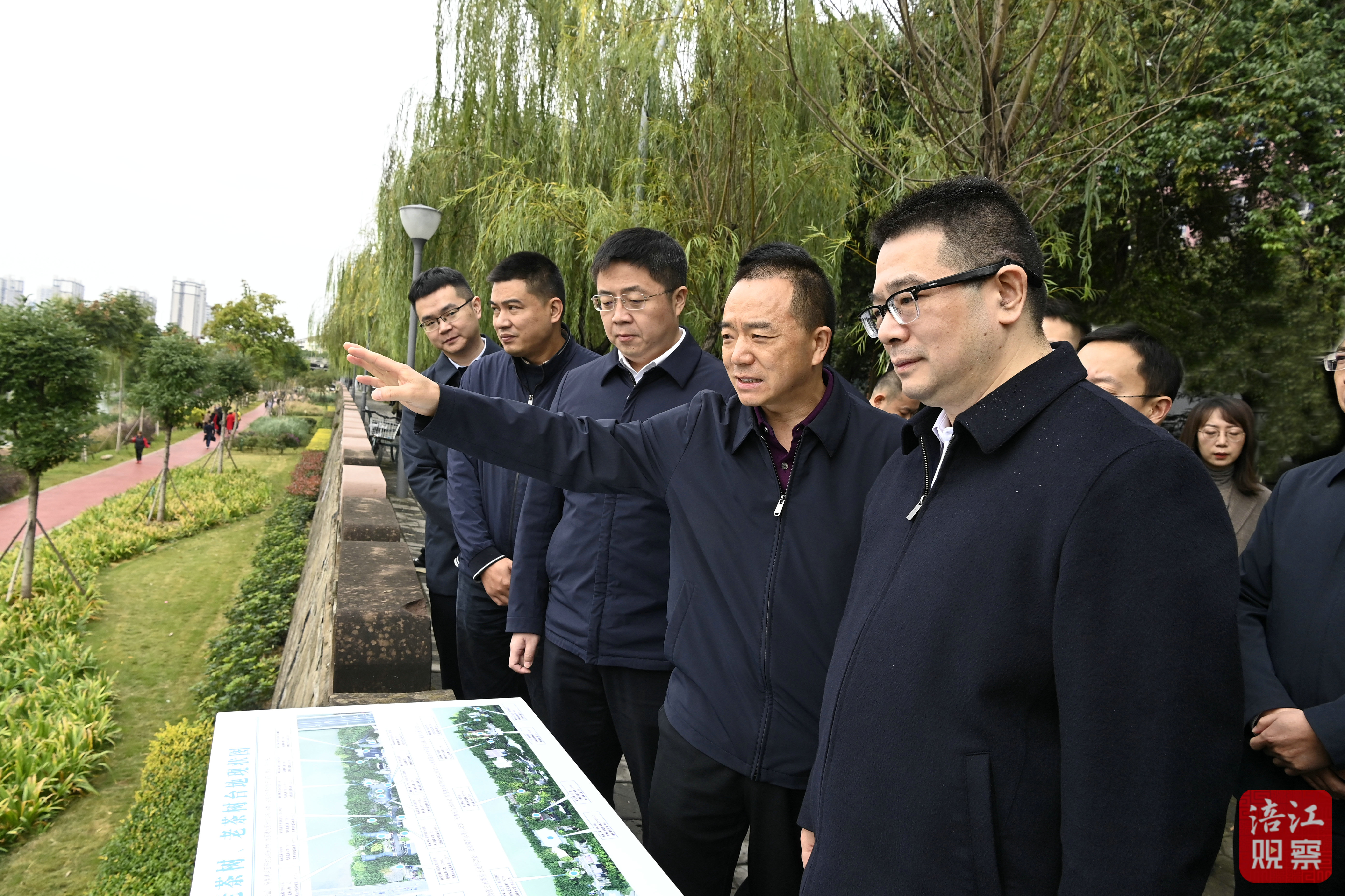 2023年11月15日，李云開展巡河并調研城區(qū)環(huán)境整治工作（巡河）3 張莉 攝.jpg
